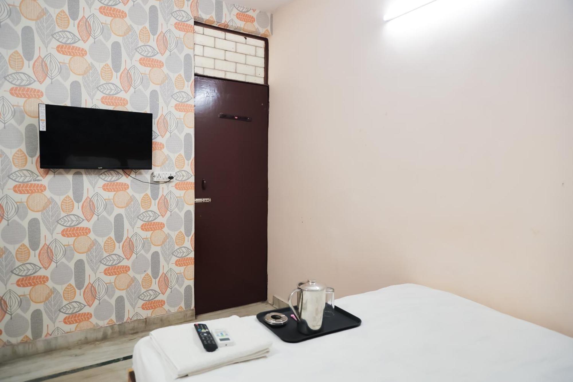 Mannat Stay Hotel - Laxmi Nagar Neu-Delhi Exterior foto