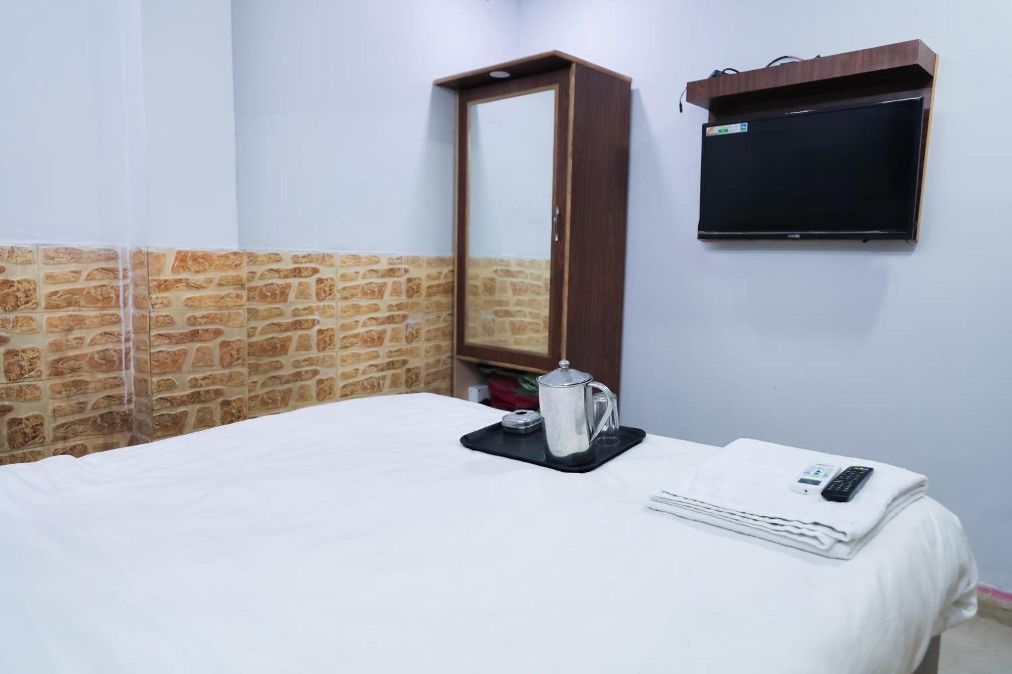 Mannat Stay Hotel - Laxmi Nagar Neu-Delhi Exterior foto